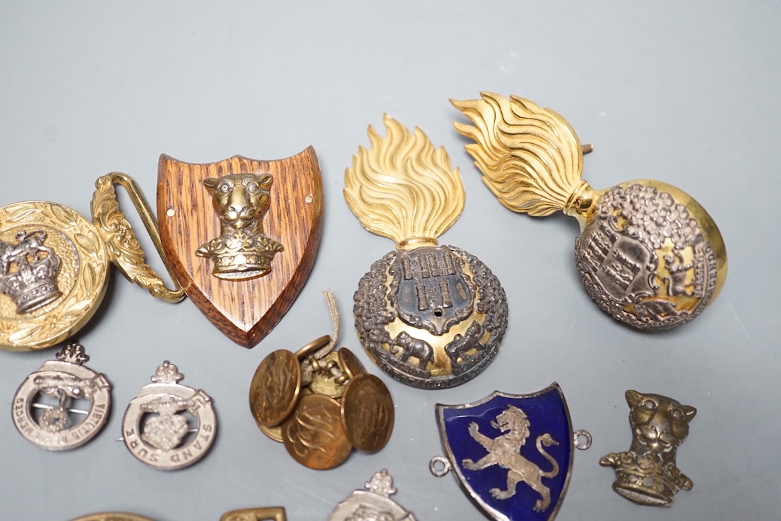 British and Irish regimental badges etc. including two Royal Munster Fusiliers badges, a Royal Dublin Fusiliers belt plaque etc